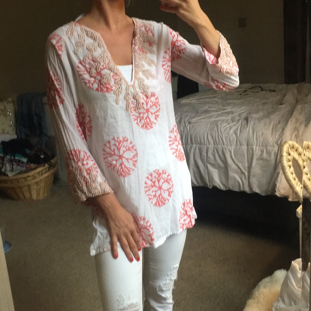 Barbara Gerwit - Beaded coral top